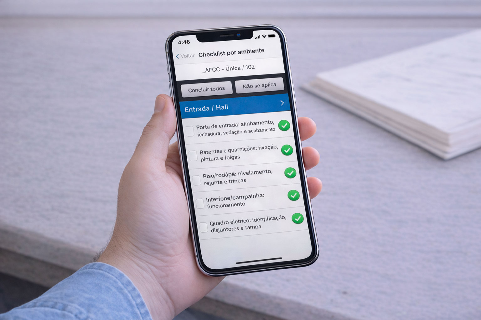 Exemplo de checklist por ambientes no app Vistoria.Fácil durante a vistoria de entrega de obra.
